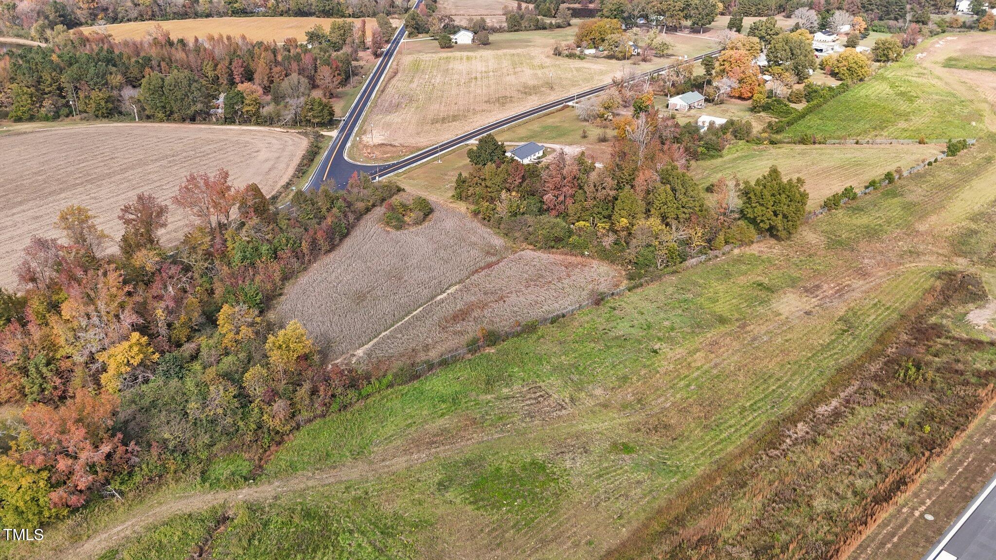 6206 Huntsboro Road Oxford, NC 27565 - Photo 9 of 34 8-web-or-mls-DJI_20241104123753_0621_D