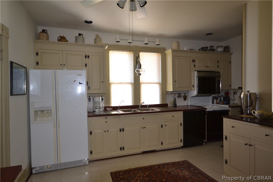 166 Fleeton Point Circle Reedville, VA 22539 - Photo 5 of 26