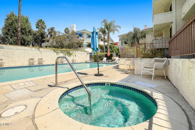 $749,000 | 235 South Holliston Avenue, Unit 211, Pasadena, CA 91106