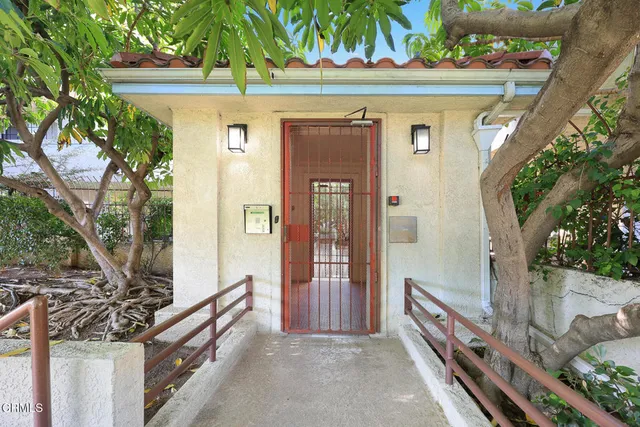 $749,000 | 235 South Holliston Avenue, Unit 211, Pasadena, CA 91106