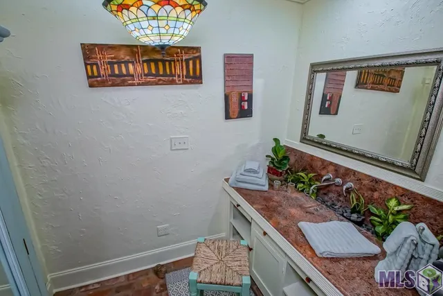 $499,000 | 3701 Capital Heights Avenue, Baton Rouge, LA 70806