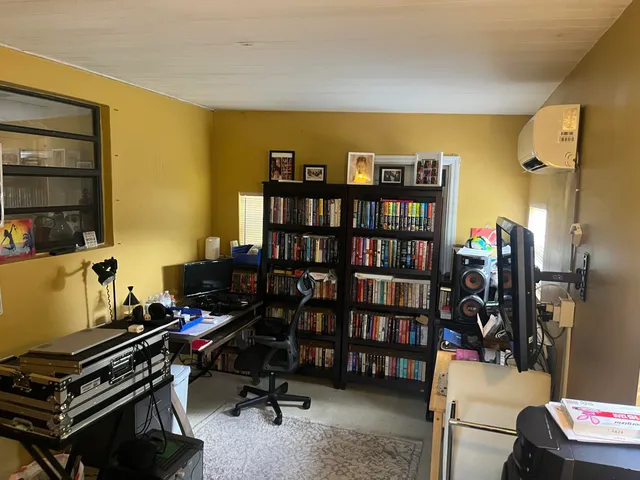 $559,999 | 621 Southwest 68th Avenue, Pembroke Pines, FL 33023