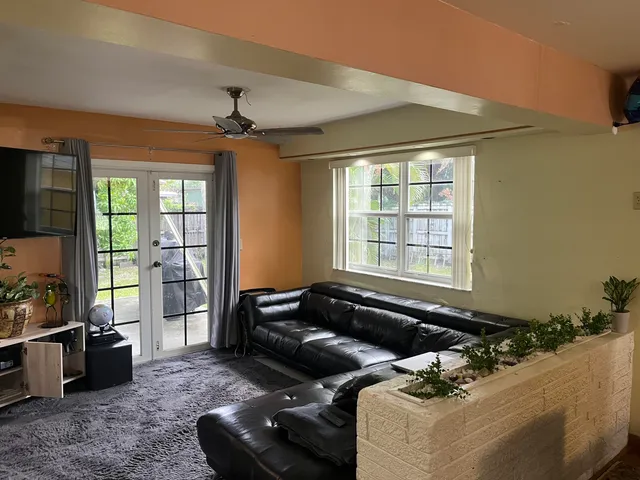 $559,999 | 621 Southwest 68th Avenue, Pembroke Pines, FL 33023