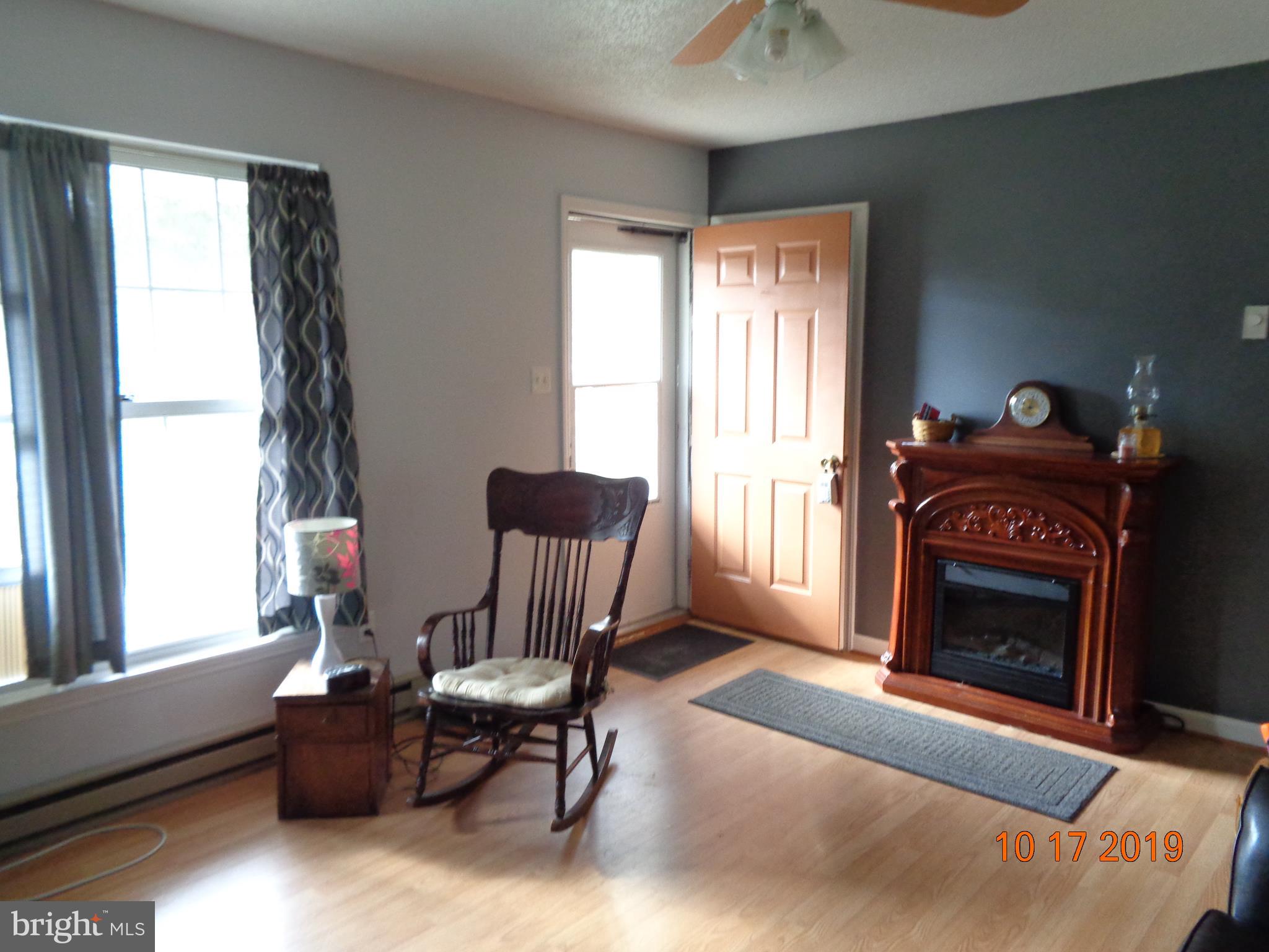 39 Coolidge Road Inwood, WV 25428 - Photo 11 of 26 LIVING ROOM