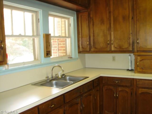 848 Albemarle Road Asheboro, NC 27203 - Photo 14 of 41 Gallery Image 14