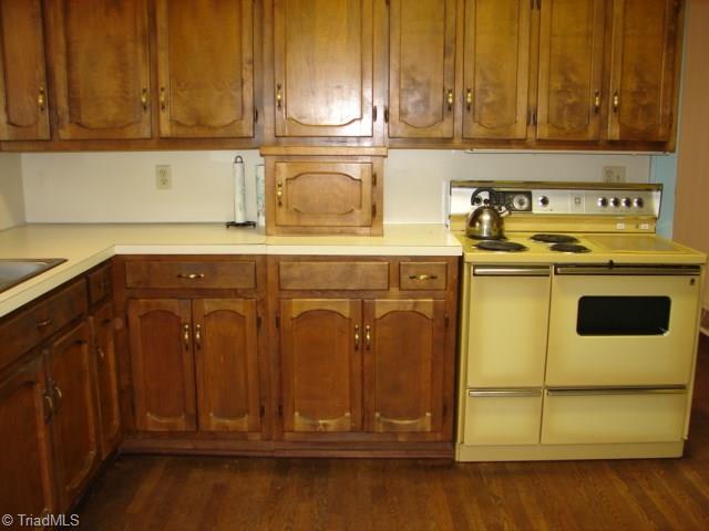 848 Albemarle Road Asheboro, NC 27203 - Photo 15 of 41 Gallery Image 15