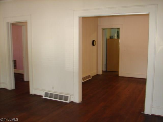 848 Albemarle Road Asheboro, NC 27203 - Photo 9 of 41 Gallery Image 9