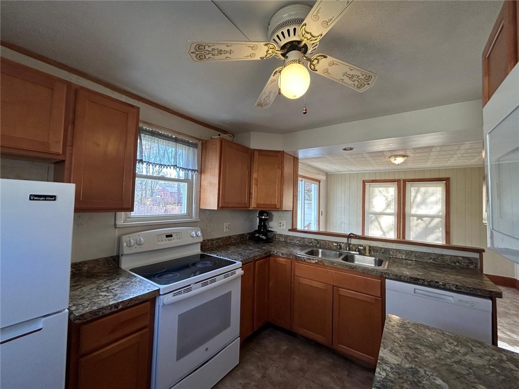 125 Windsor Road Greece, NY 14612 - Photo 15 of 31