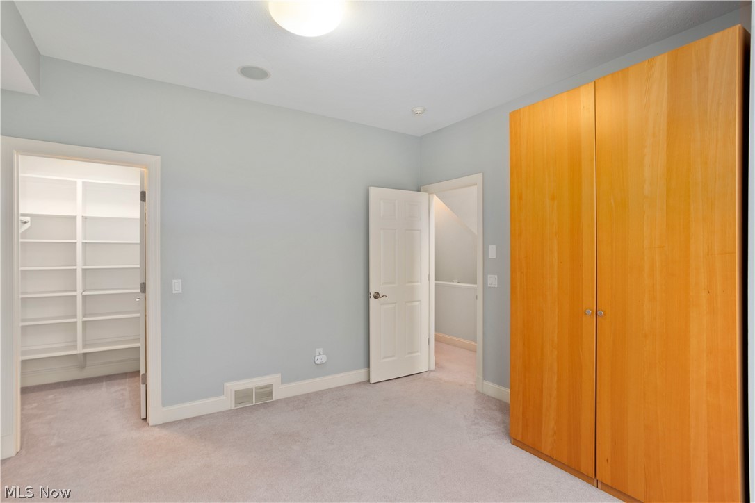 12480 Cedar Road, Unit 14 Cleveland, OH 44106 - Photo 22 of 35 Also has a walk in closet with built ins