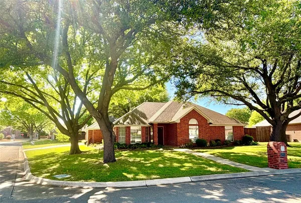 $399,900 | 3403 Cooper Branch East, Denton, TX 76209