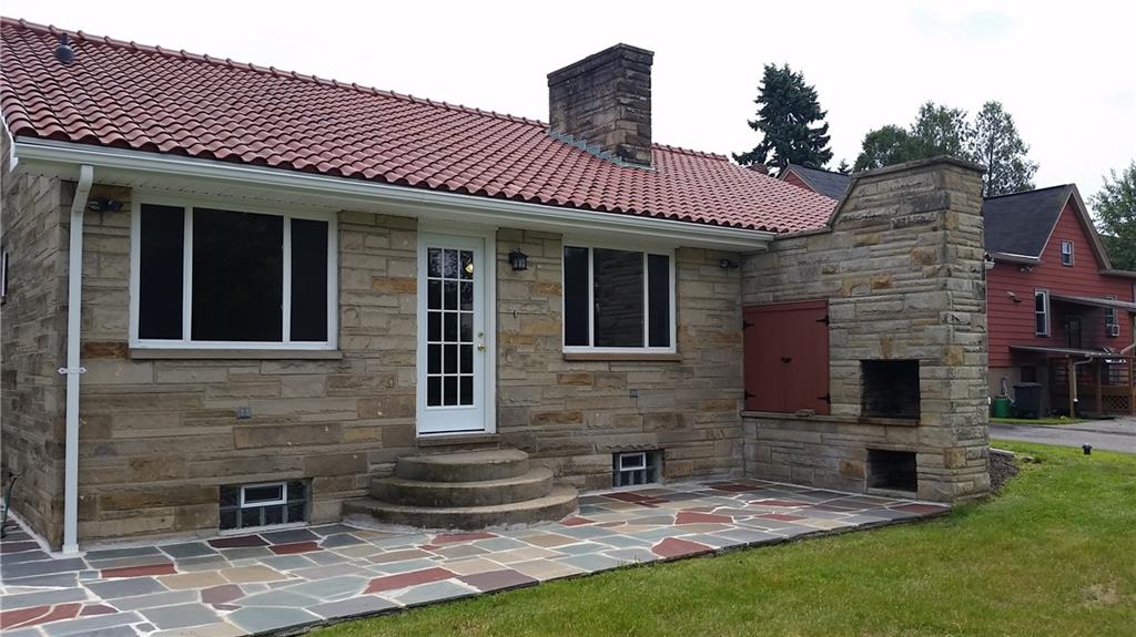 749 Shenango Road Beaver Falls, PA 15010 - Photo 2 of 16 Gallery Image 2