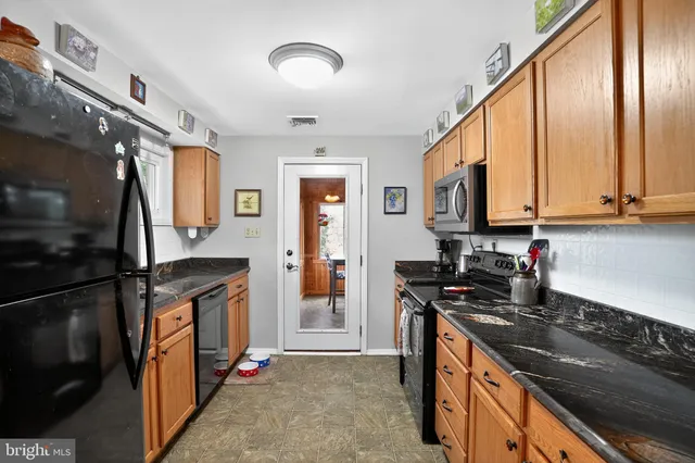 $600,000 | 612 Meadowvale Lane, Media, PA 19063