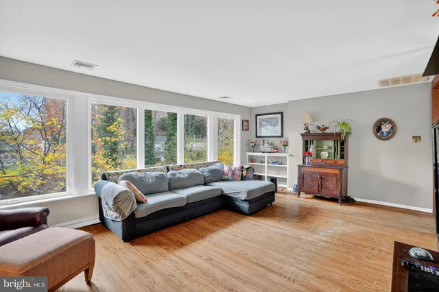 $600,000 | 612 Meadowvale Lane, Media, PA 19063