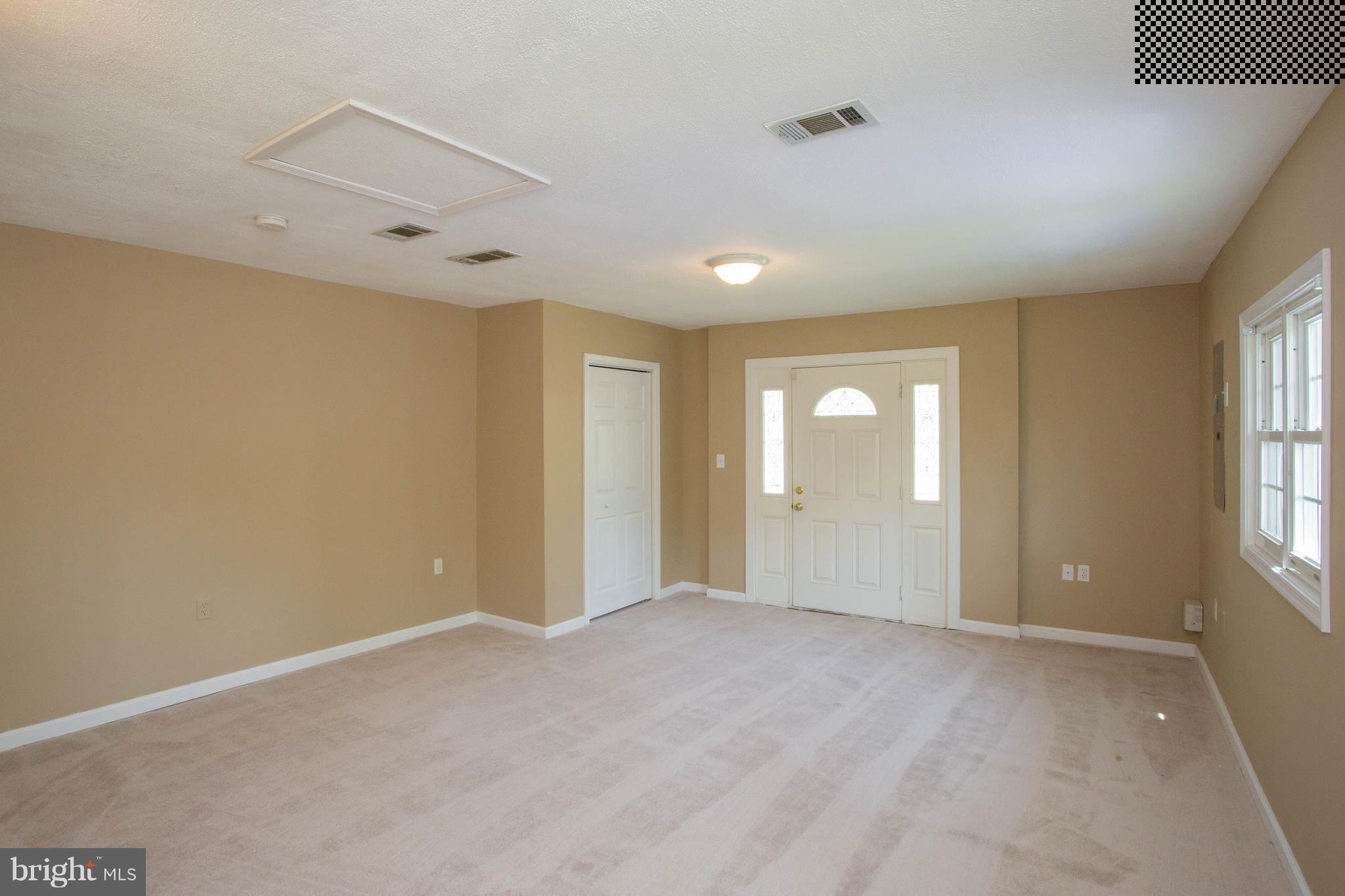 5018 Nicholas Road Waldorf, MD 20601 - Photo 4 of 23 Family Room