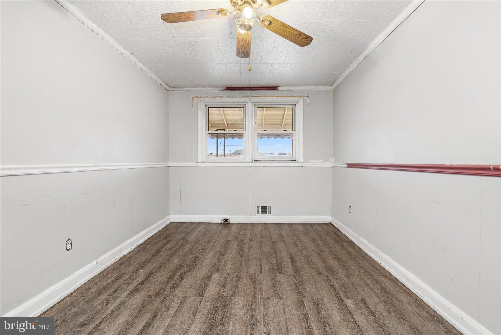 5511 Moravia Road Baltimore, MD 21206 - Photo 8 of 35 Dining Room