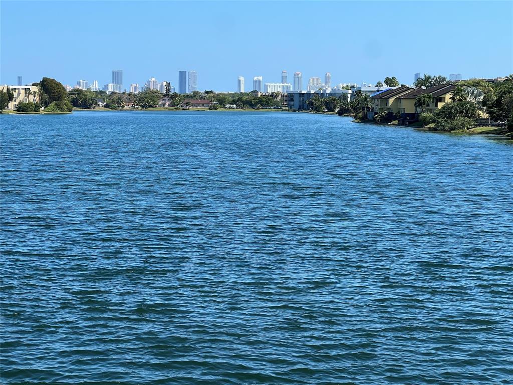 Royal Oaks Miami, FL 33179 - Photo 9 of 9