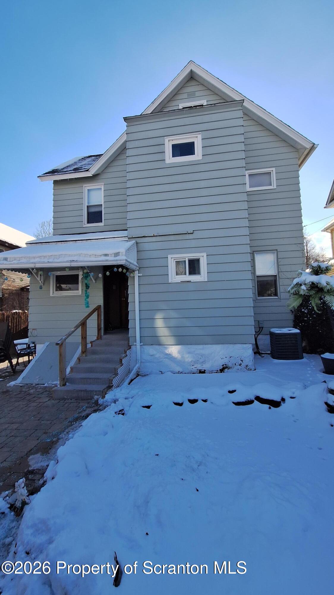 1947 Myrtle Street Scranton, PA 18510 - Photo 3 of 33 a view of backyard of the house