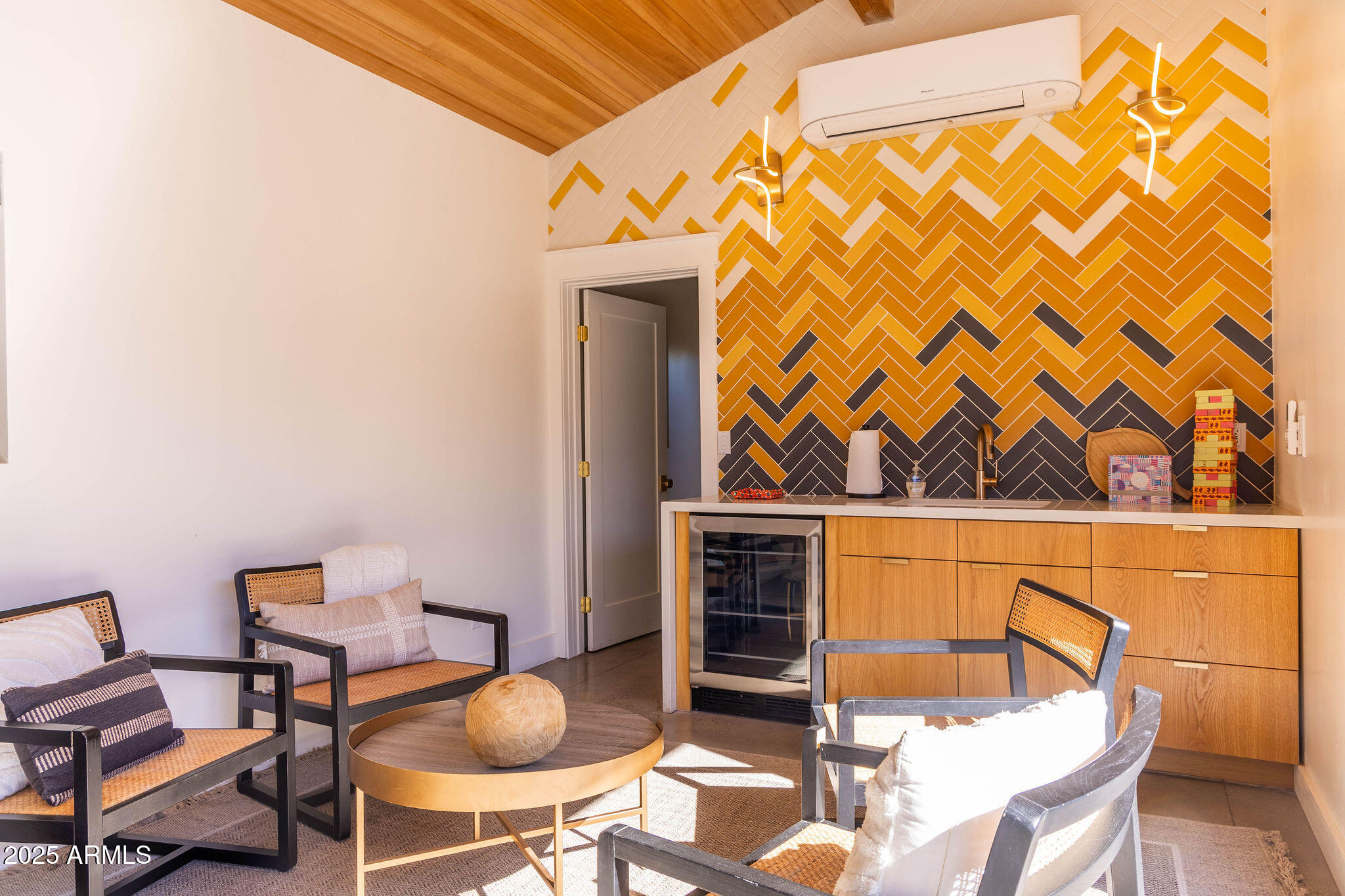 68 West Lewis Avenue Phoenix, AZ 85003 - Photo 42 of 42 a view of a chairs and table in th patio