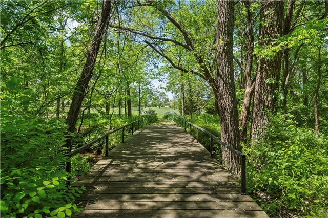 $2,750,000 | 20711 Benson Street, Bucyrus, KS 66013