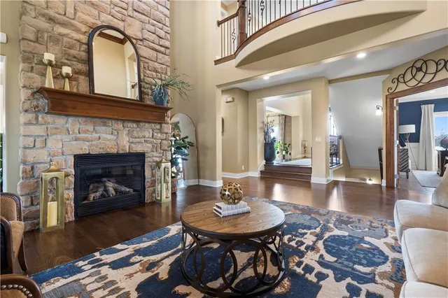 $2,750,000 | 20711 Benson Street, Bucyrus, KS 66013