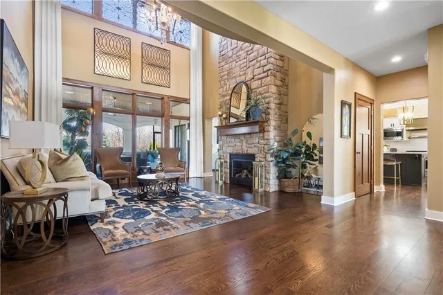 $2,750,000 | 20711 Benson Street, Bucyrus, KS 66013