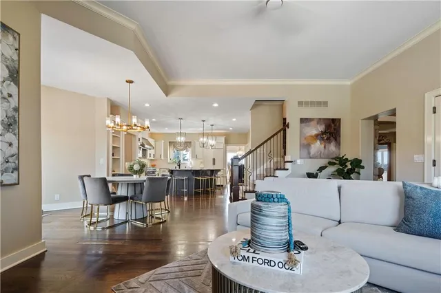 $2,750,000 | 20711 Benson Street, Bucyrus, KS 66013