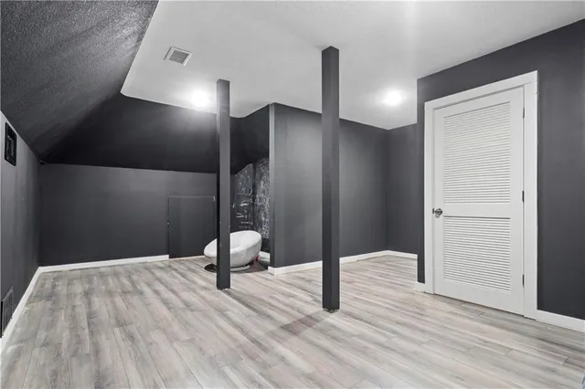 $2,750,000 | 20711 Benson Street, Bucyrus, KS 66013