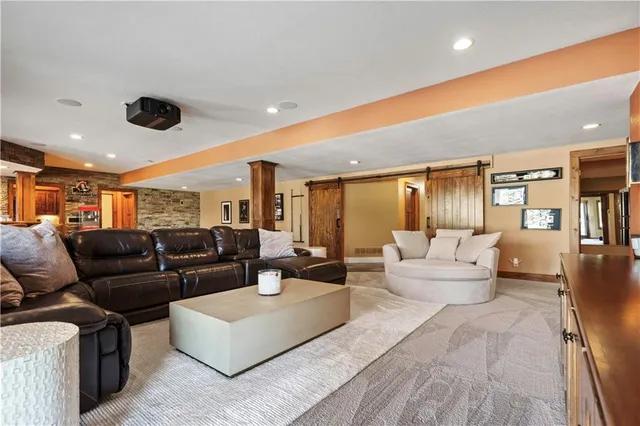 $2,750,000 | 20711 Benson Street, Bucyrus, KS 66013