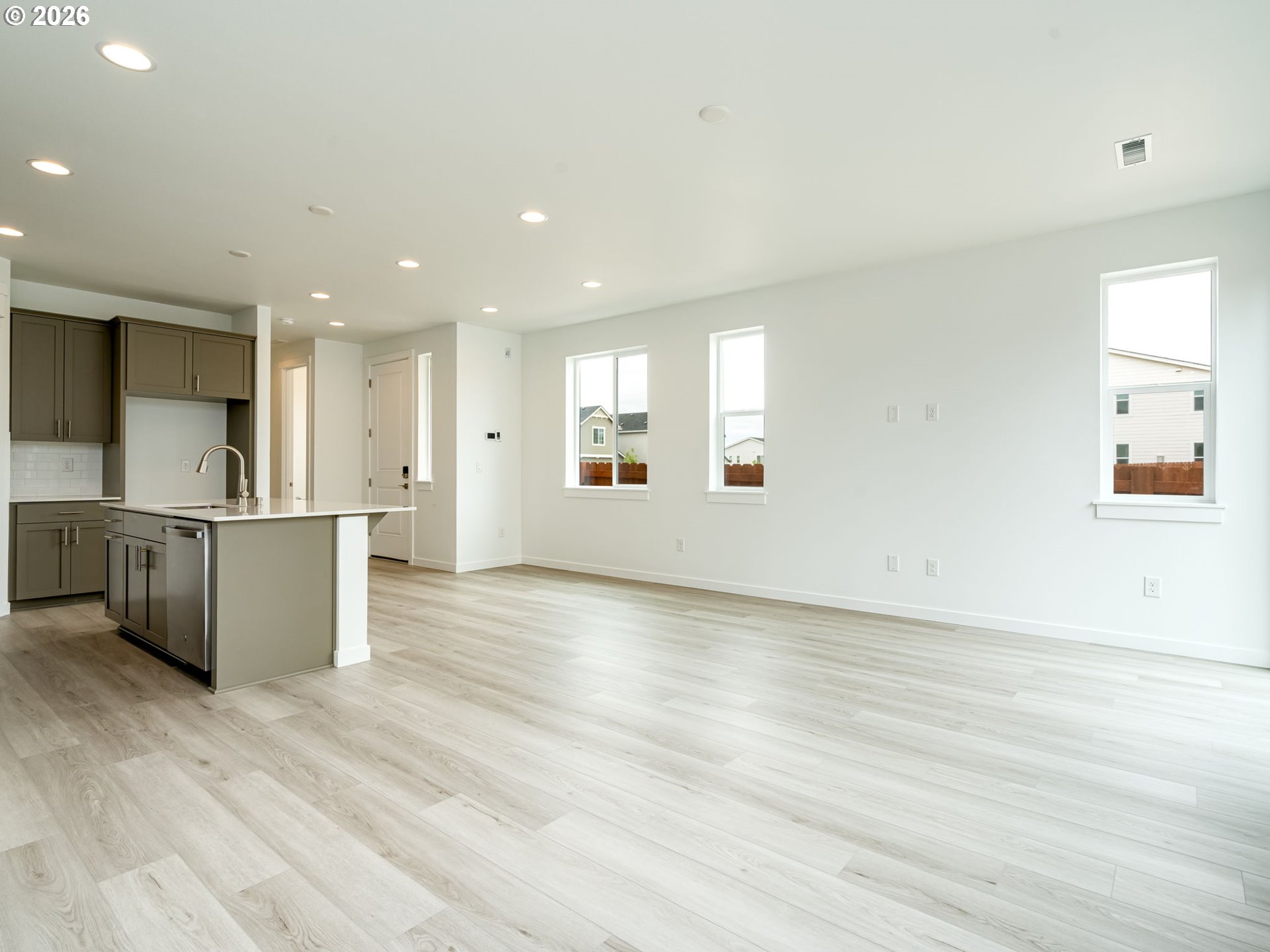 810 Northwest 178th Street Ridgefield, WA 98642 - Photo 13 of 40