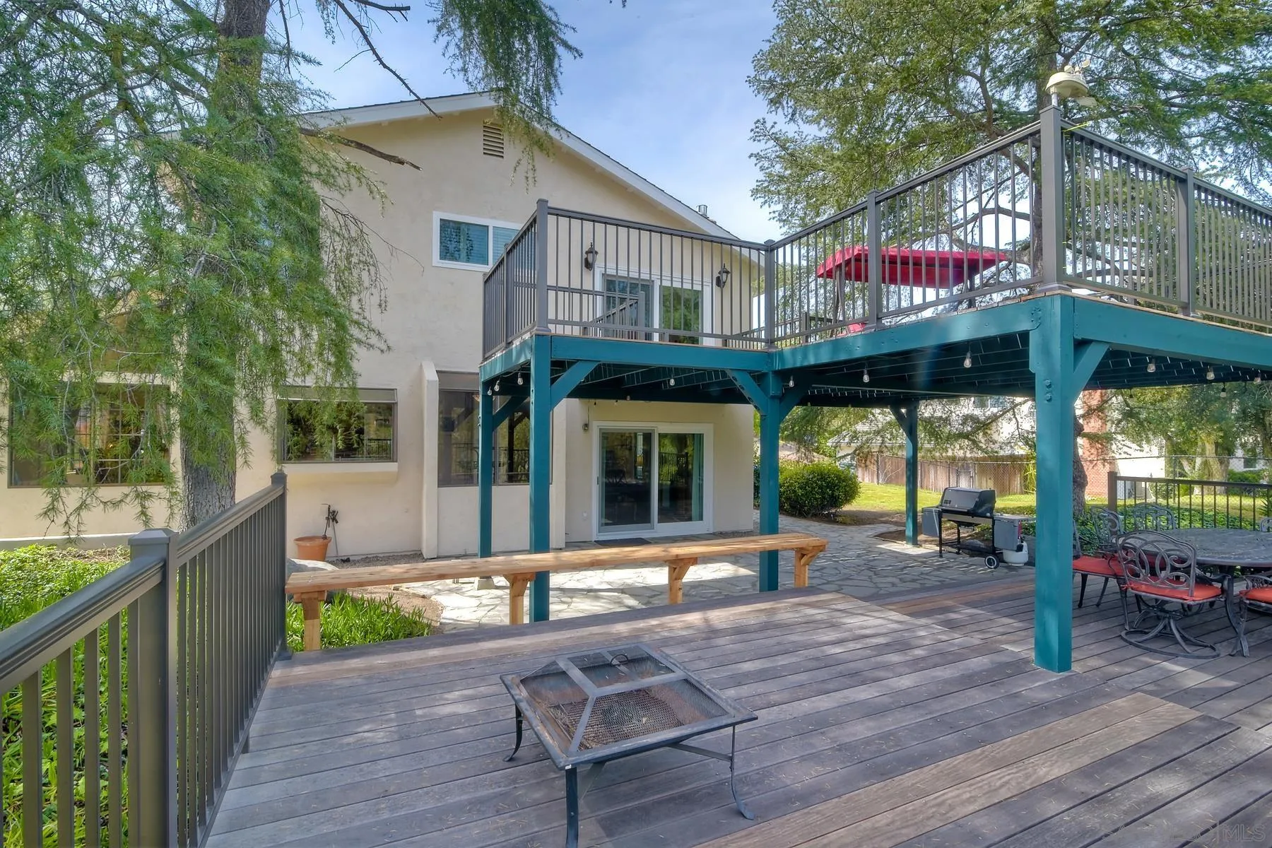 14859 Derringer Road Poway, CA 92064 - Photo 36 of 39 a view of a cafe with sitting area