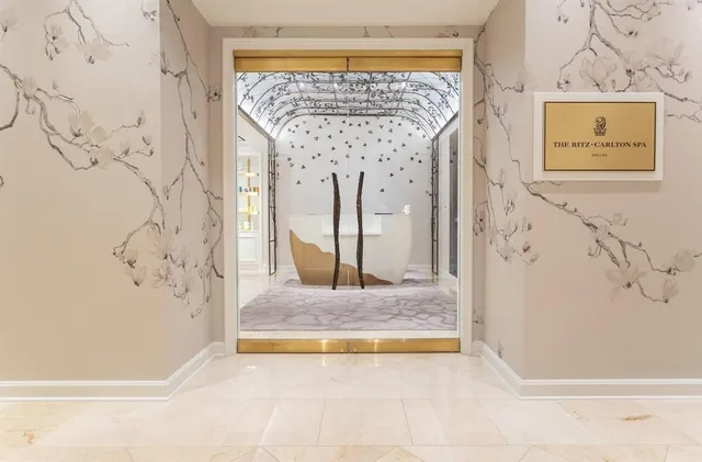 $10,000 | 2525 North Pearl Street, Unit 1106, Dallas, TX 75201