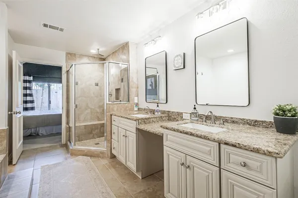 $3,000 | 1565 Beaconshire, Houston, TX 77077