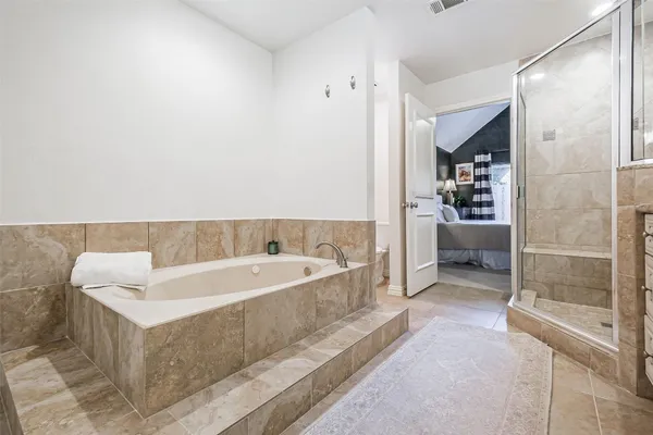$3,000 | 1565 Beaconshire, Houston, TX 77077