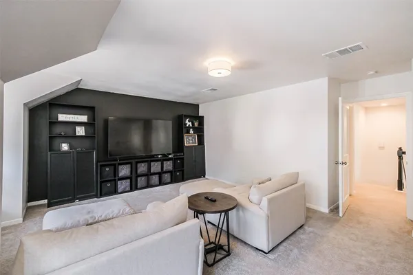 $3,000 | 1565 Beaconshire, Houston, TX 77077