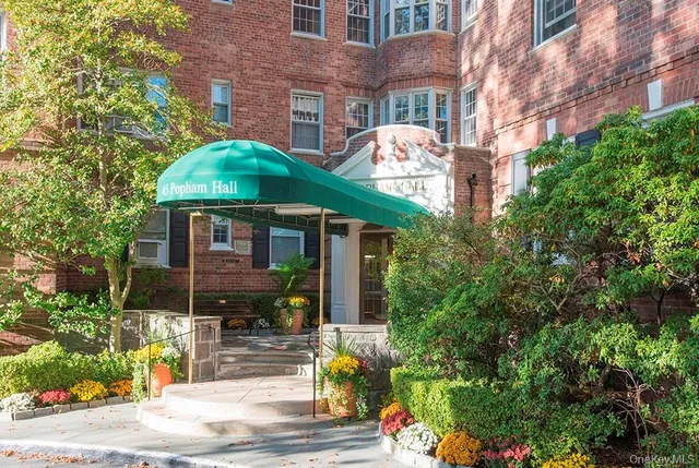 $3,500 | 45 Popham Road, Unit 4J, Scarsdale, NY 10583