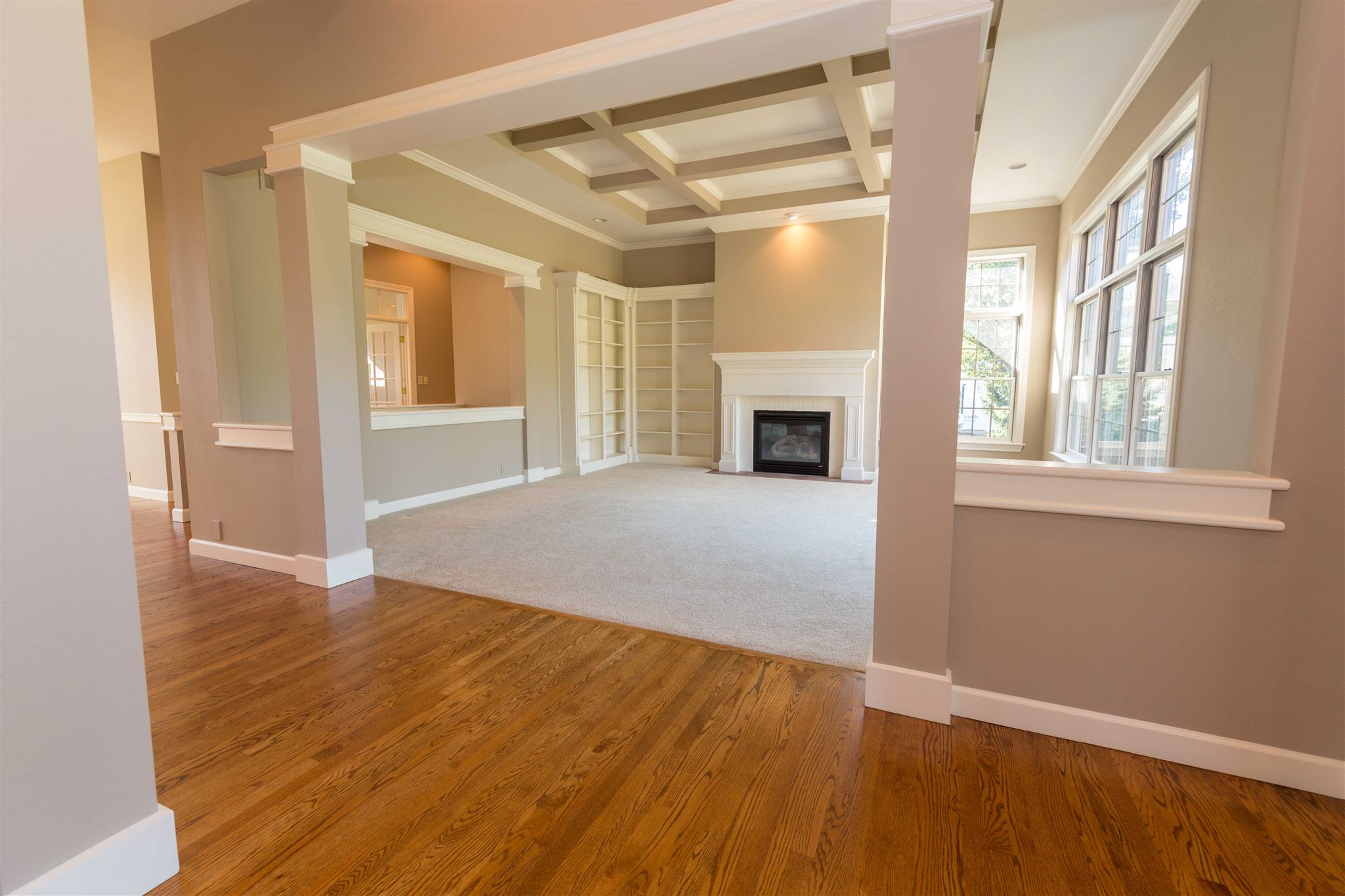 18056 Stateline Road South Bend, IN 46637 - Photo 4 of 36