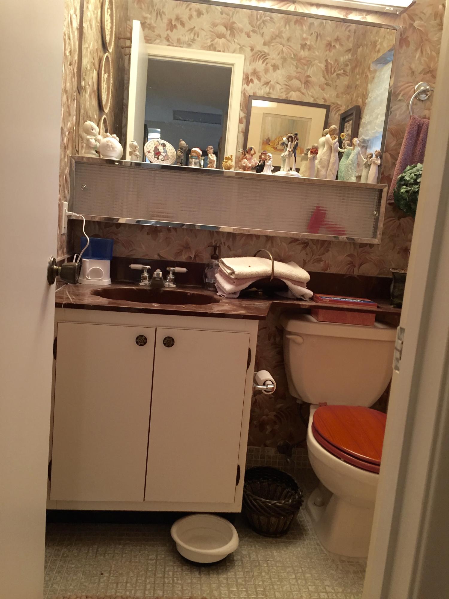 2800 Fiore Way, Unit 2070 Delray Beach, FL 33445 - Photo 9 of 9 guest bath