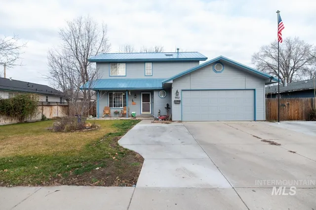 $360,000 | 902 East Park Street, Weiser, ID 83672