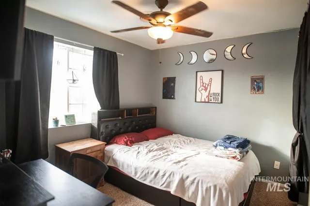 $360,000 | 902 East Park Street, Weiser, ID 83672