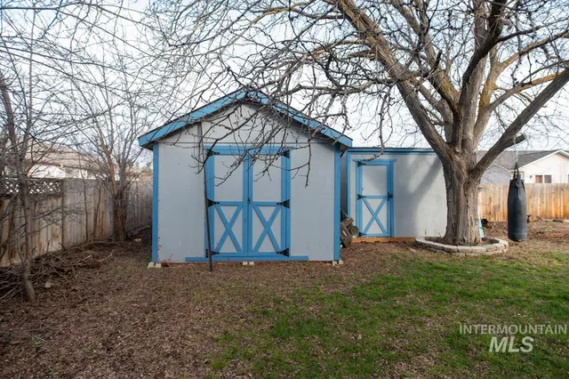 $360,000 | 902 East Park Street, Weiser, ID 83672