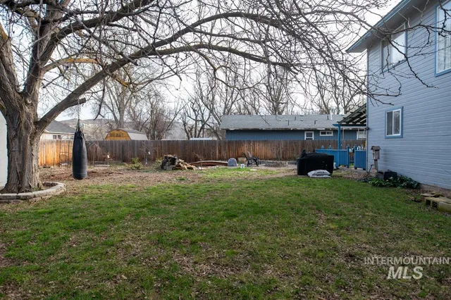 $360,000 | 902 East Park Street, Weiser, ID 83672