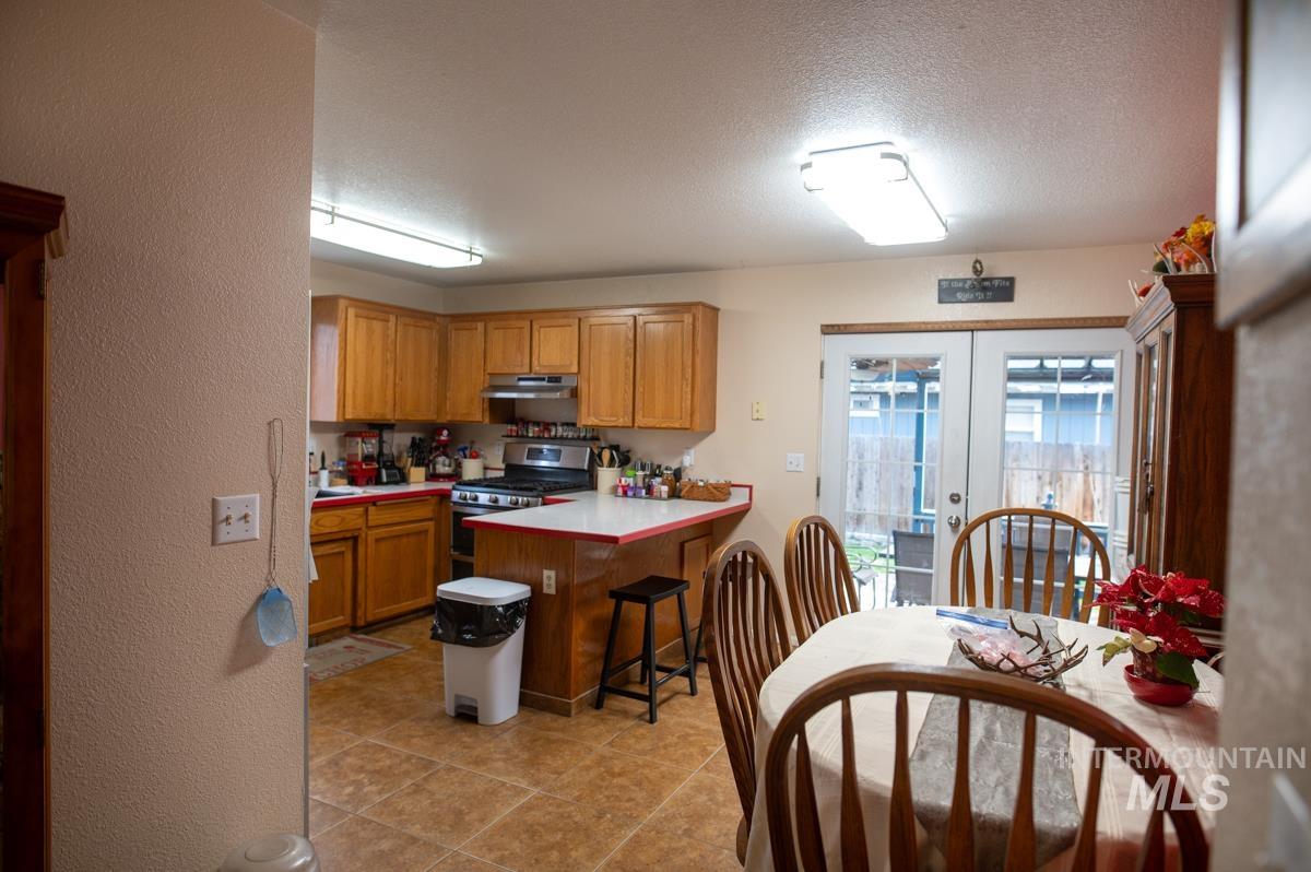 902 East Park Street Weiser, ID 83672 - Photo 9 of 31