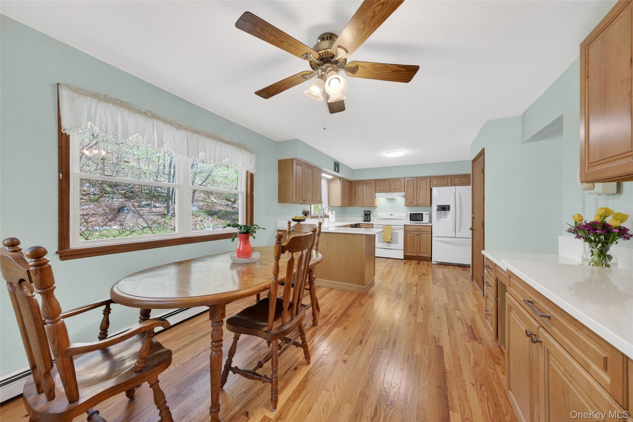 33 Farview Road Hopewell Junction, NY 12533 - Photo 7 of 34