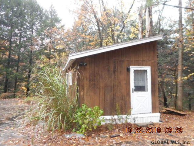 29 Putnam Road Gansevoort, NY 12831 - Photo 5 of 25 Photo 5