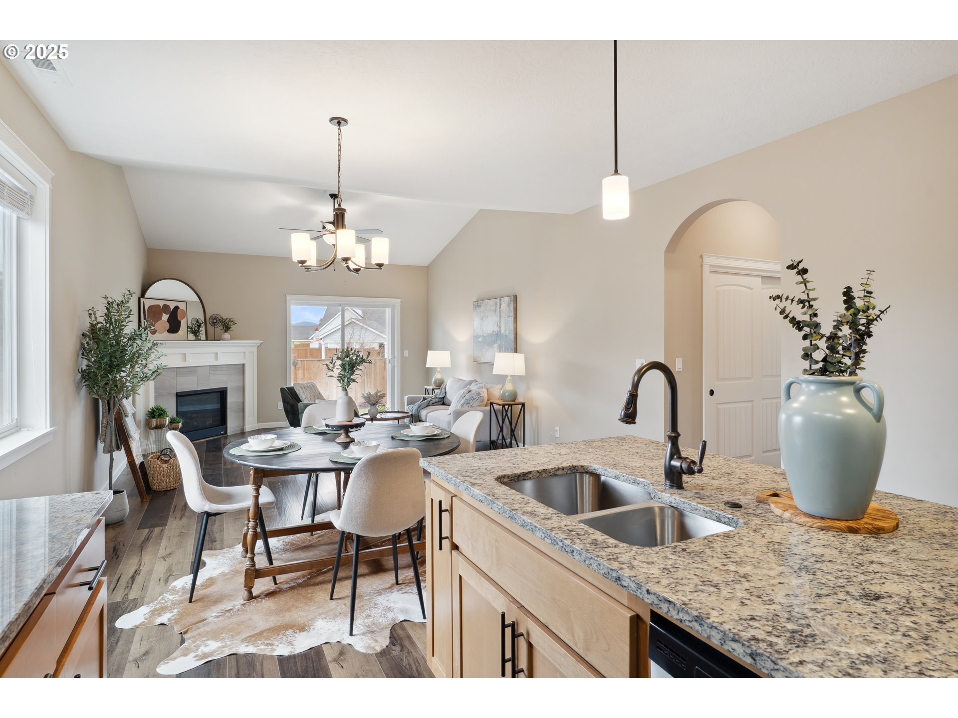 312 Southeast Belgian Street Sublimity, OR 97385 - Photo 12 of 36