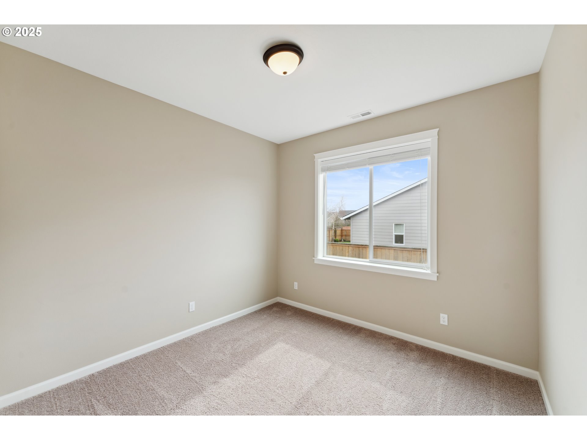 312 Southeast Belgian Street Sublimity, OR 97385 - Photo 26 of 36