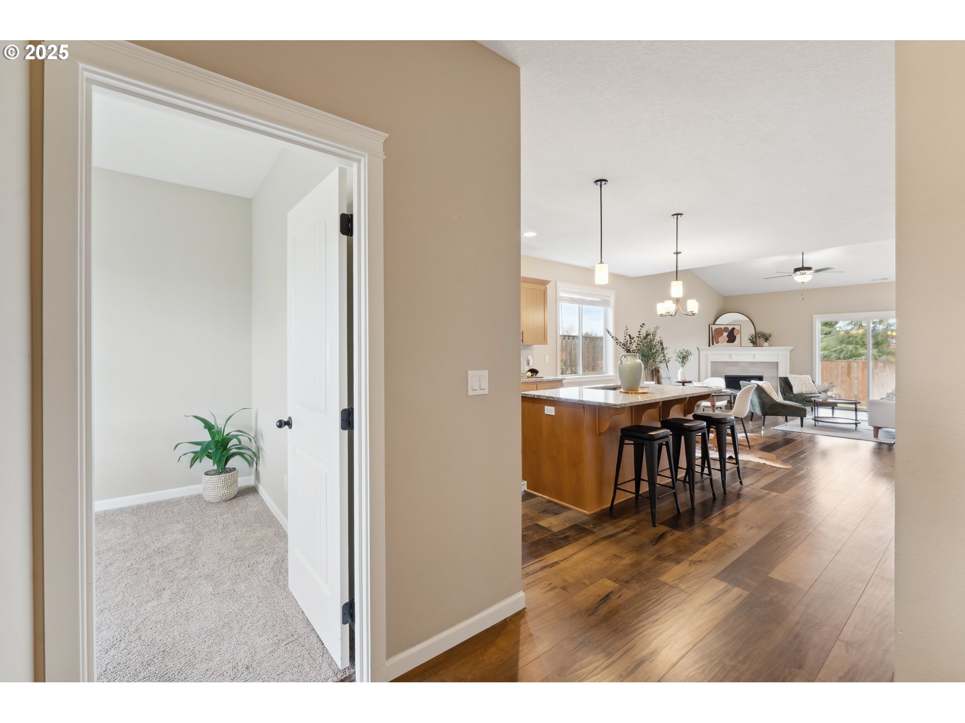 312 Southeast Belgian Street Sublimity, OR 97385 - Photo 4 of 36