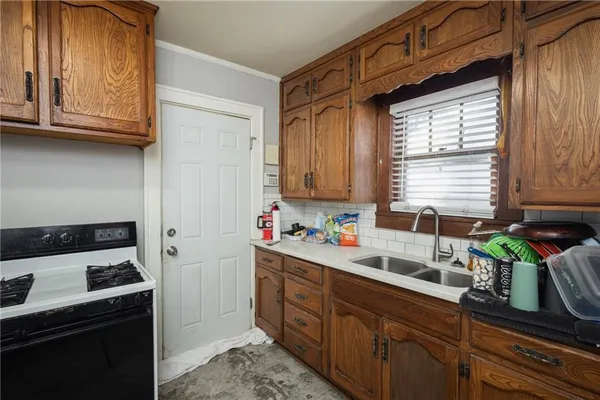 $222,000 | 435 North Hardesty Avenue, Kansas City, MO 64123