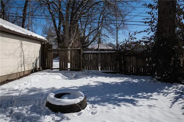 $222,000 | 435 North Hardesty Avenue, Kansas City, MO 64123