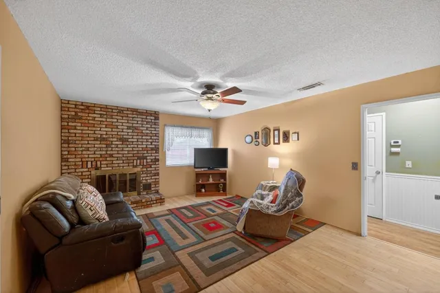 $565,000 | 430 Yuba Place, Woodland, CA 95695